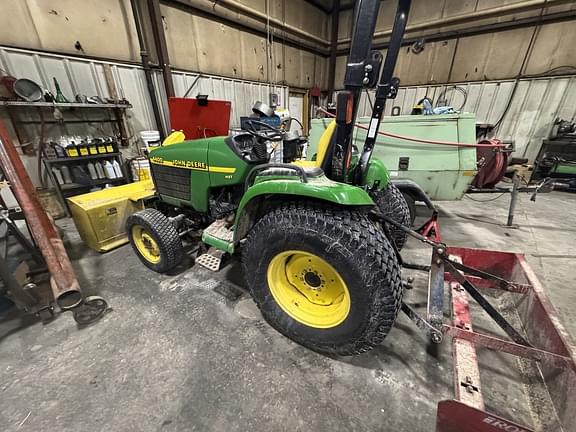 Image of John Deere 4400 equipment image 1