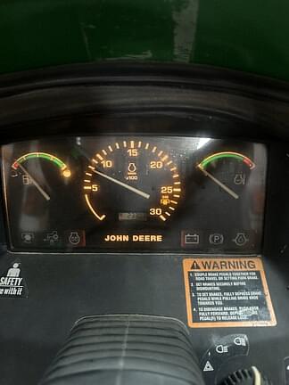 Image of John Deere 4400 equipment image 4