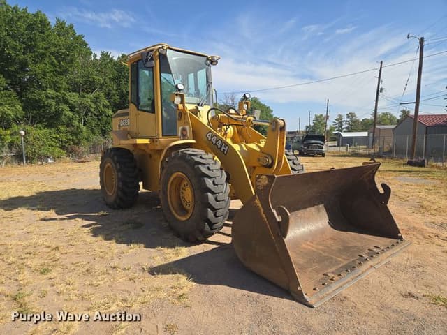 Image of John Deere 444H equipment image 2