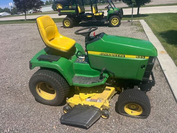 Image of John Deere 445 Image 1