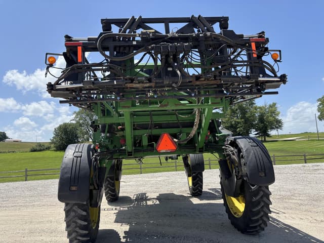 Image of John Deere 4710 equipment image 3