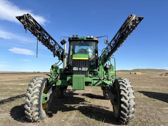Image of John Deere 4710 equipment image 2