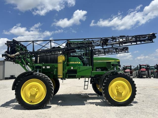 Image of John Deere 4710 equipment image 3