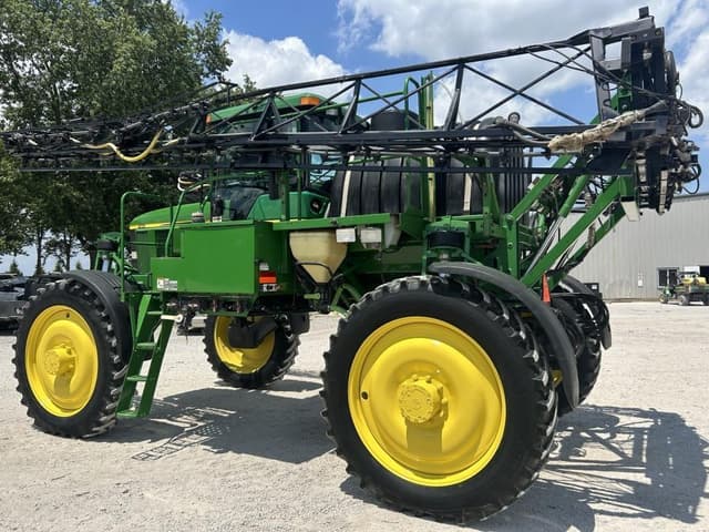 Image of John Deere 4710 equipment image 4