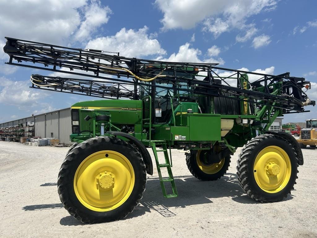 2001 John Deere 4710 Equipment Image0