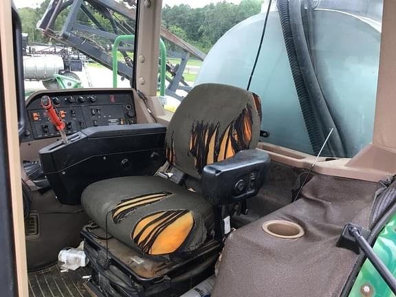Main image John Deere 4710 14