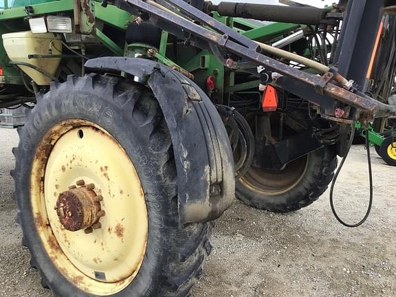 Main image John Deere 4710 19