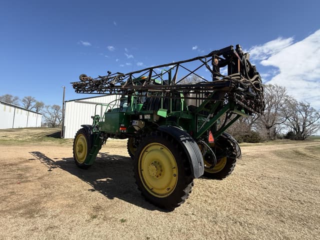 Image of John Deere 4710 equipment image 2