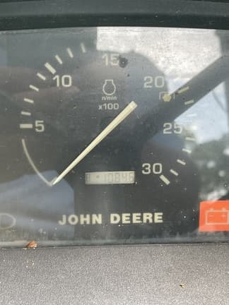 Image of John Deere 5205 equipment image 3