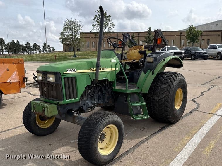Image of John Deere 5320 Primary image