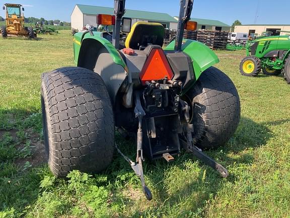 Image of John Deere 5410 equipment image 3