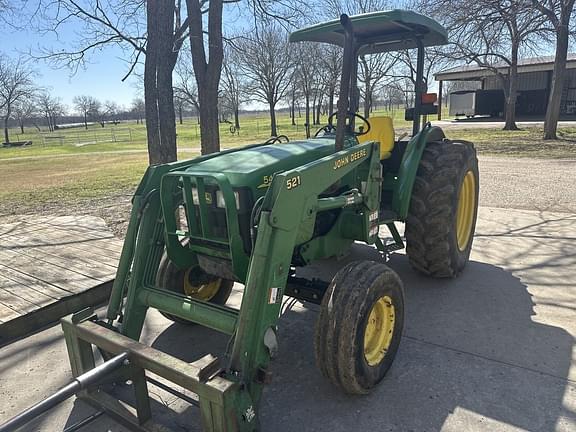 Image of John Deere 5420 equipment image 4