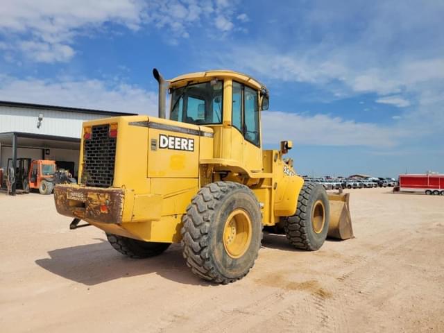 Image of John Deere 544H equipment image 4