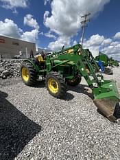 2001 John Deere 5520 Equipment Image0