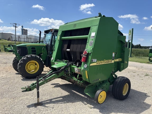2004 John Deere 557 Equipment Image0