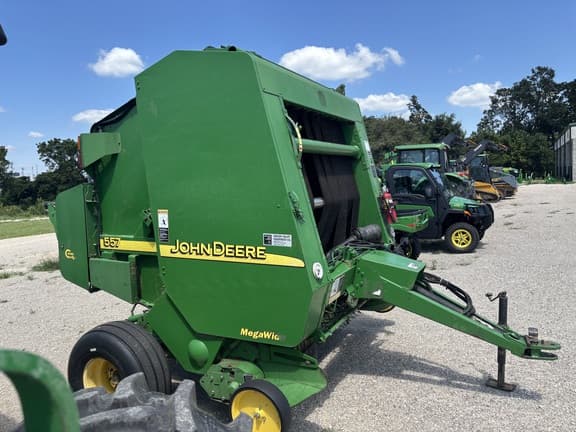 Image of John Deere 557 equipment image 3