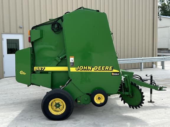 Image of John Deere 557 equipment image 1
