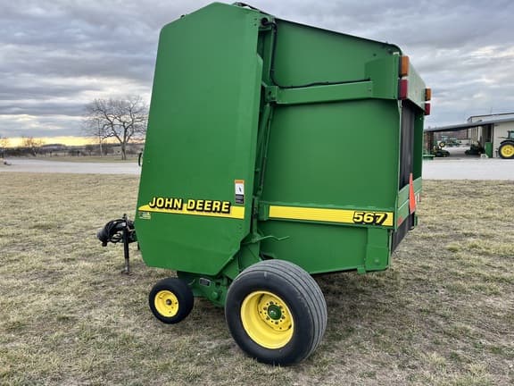 Image of John Deere 567 equipment image 4