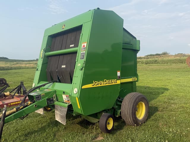 Image of John Deere 567 equipment image 1