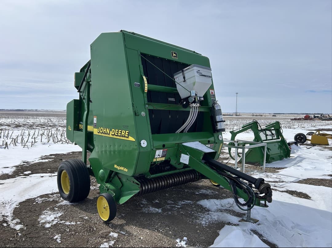 Image of John Deere 567 MegaWide Primary image