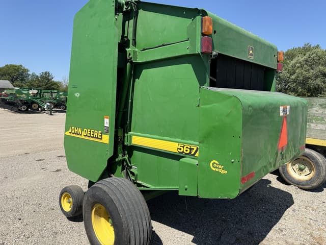 Image of John Deere 567 equipment image 2