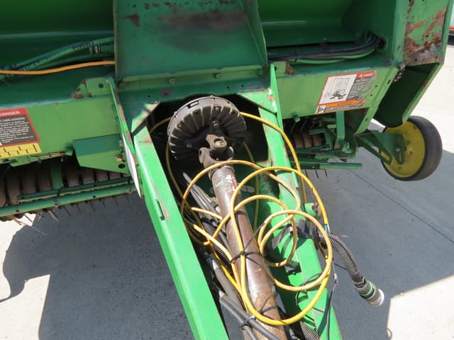 Image of John Deere 567 equipment image 1