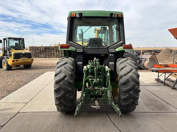 Image of John Deere 6110 equipment image 4