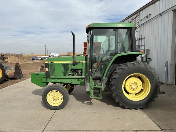 Image of John Deere 6110 equipment image 2