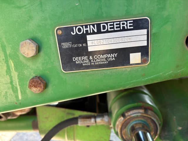 Image of John Deere 6210 equipment image 2