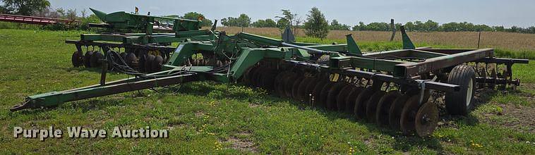 Image of John Deere 630 Primary image