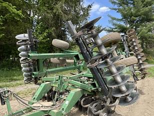 Main image John Deere 637