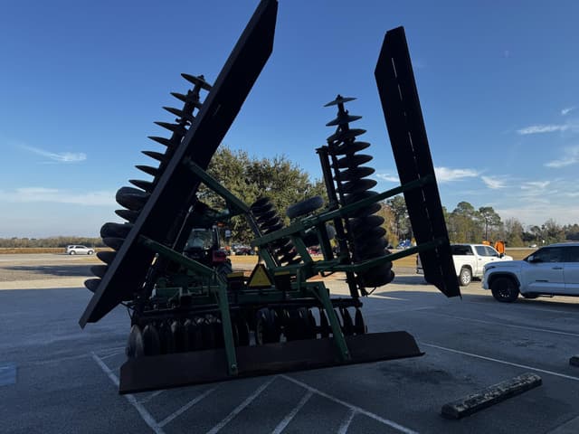 Image of John Deere 637 equipment image 4