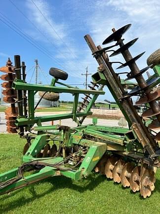 Image of John Deere 637 equipment image 4