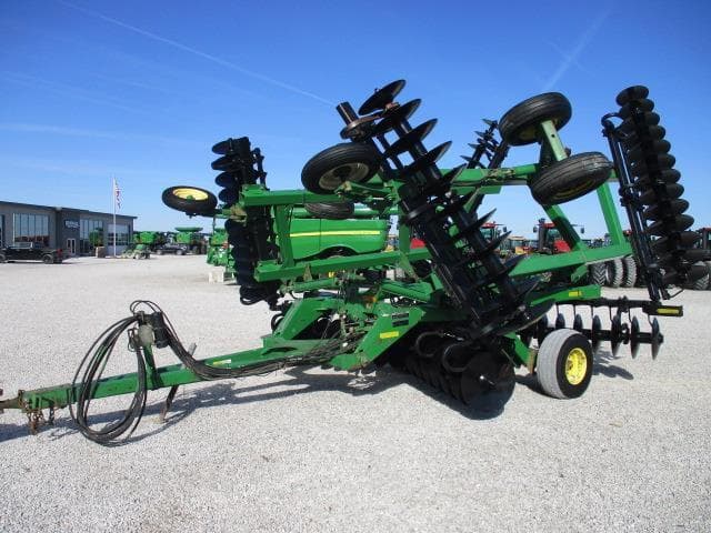 Image of John Deere 637 equipment image 1