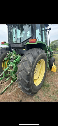 Image of John Deere 6405 equipment image 3