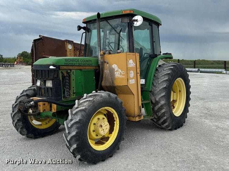 2001 John Deere 6405 Equipment Image0