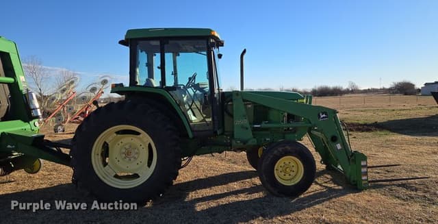 Image of John Deere 6405 equipment image 3