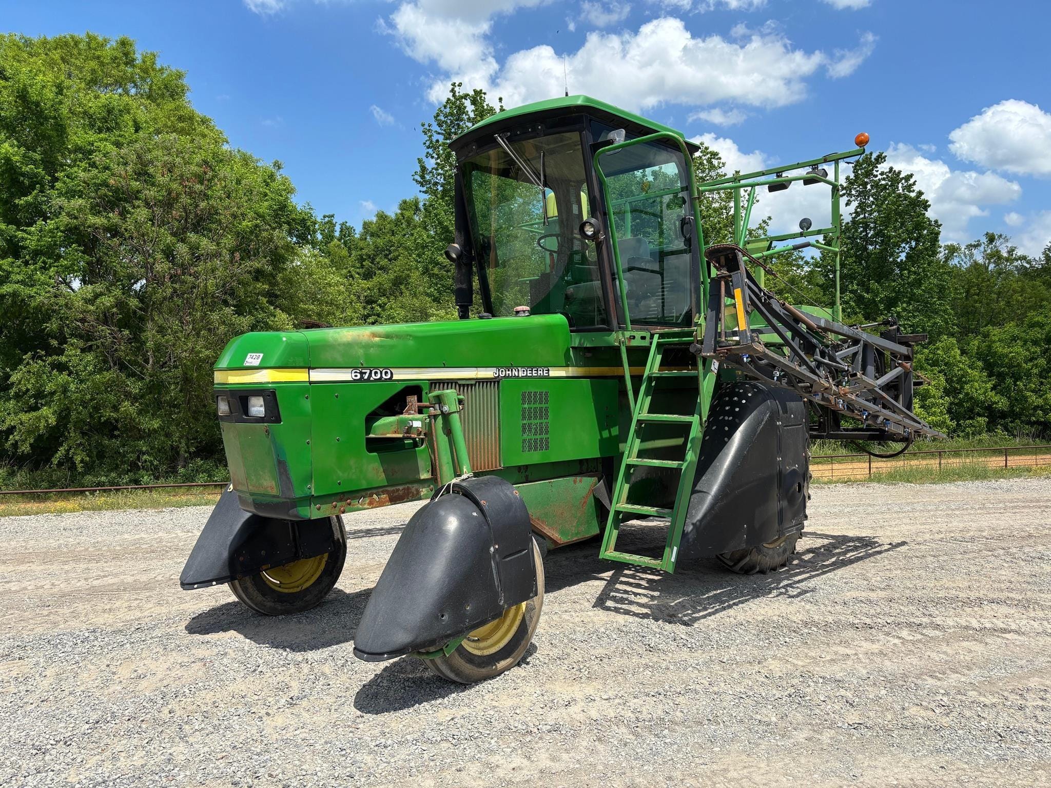 2001 John Deere 6700 Equipment Image0