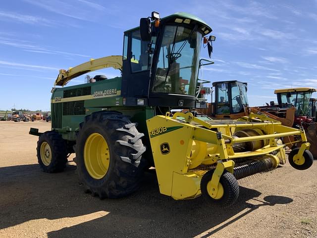Image of John Deere 6750 equipment image 4