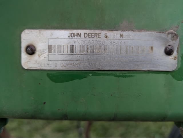 Image of John Deere 680 equipment image 1