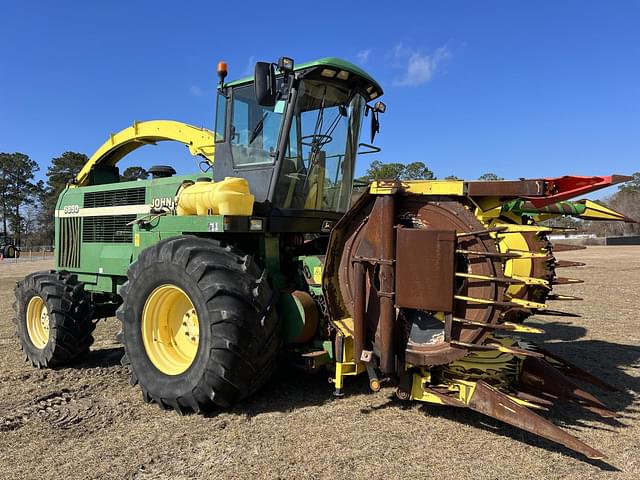 Image of John Deere 6850 equipment image 4