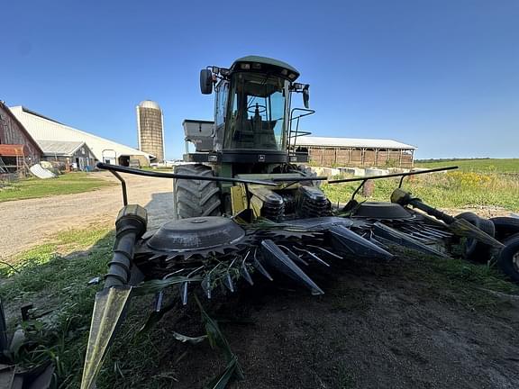 Image of John Deere 6850 equipment image 2