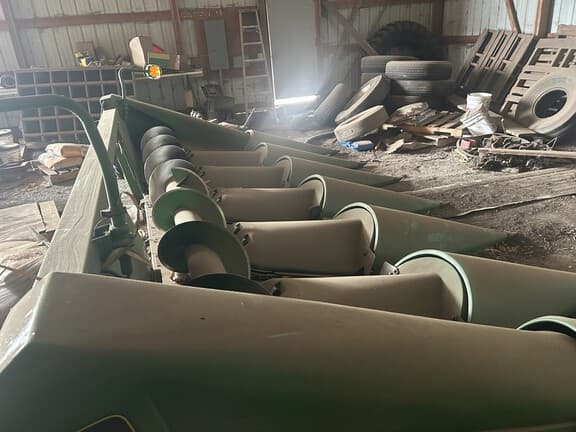 Image of John Deere 693 equipment image 4