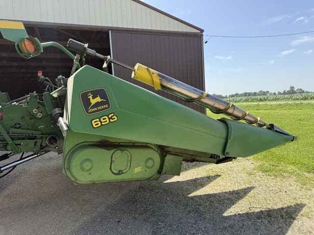 Image of John Deere 693 equipment image 3