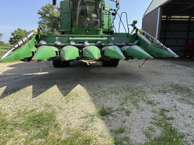 Image of John Deere 693 equipment image 2