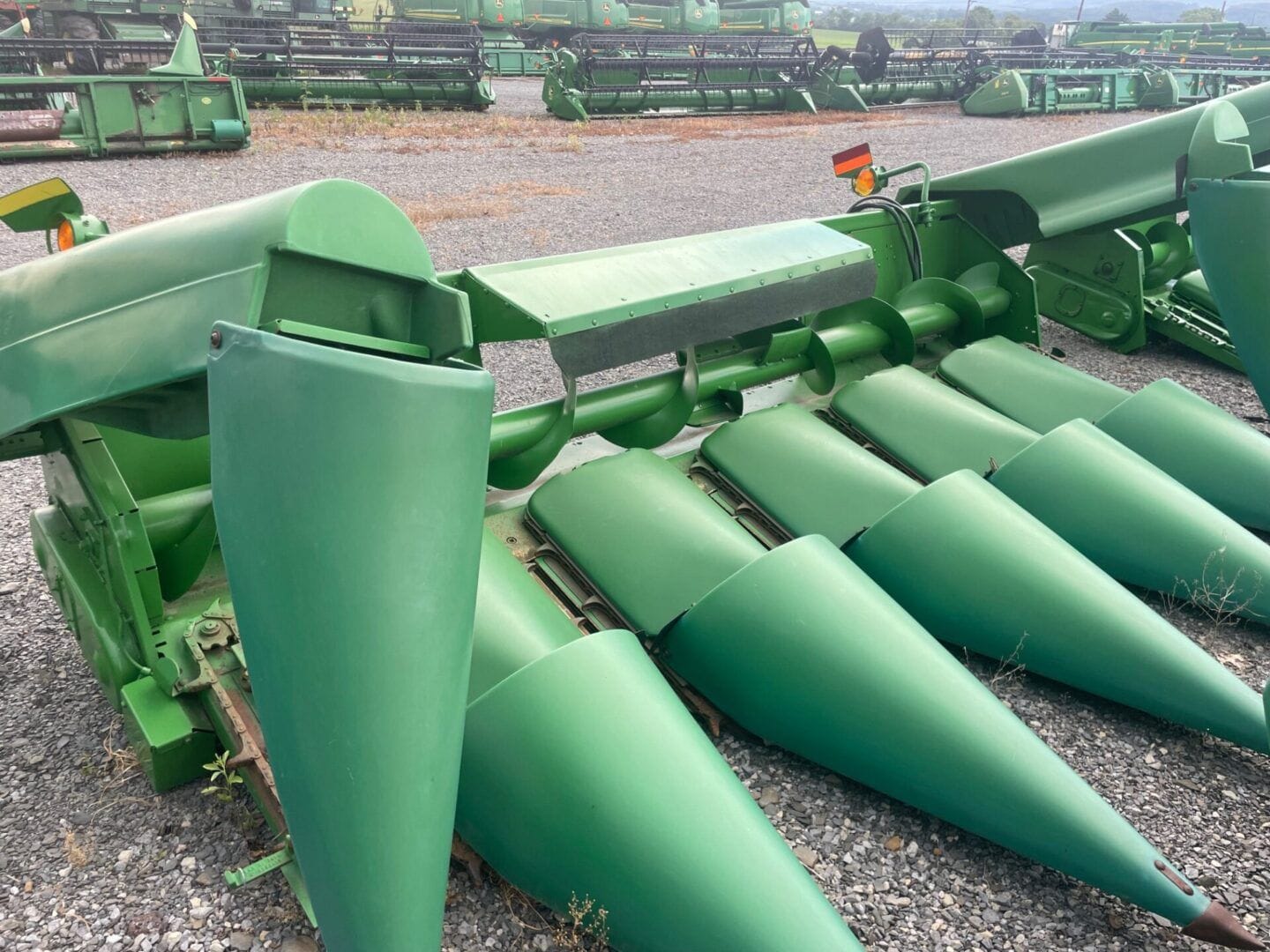 2001 John Deere 693 Equipment Image0