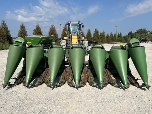 Image of John Deere 693 equipment image 1