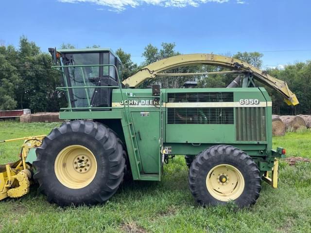 Image of John Deere 6950 equipment image 3