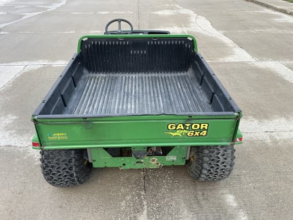Image of John Deere Gator 6x4 equipment image 3