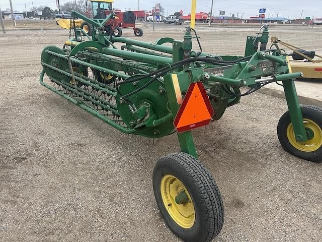 Image of John Deere 705 equipment image 1